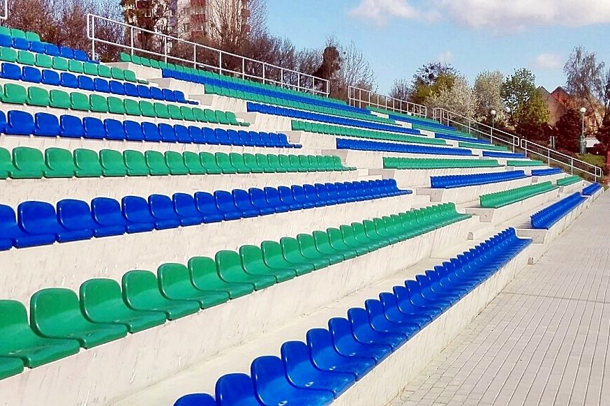 green and blue medium back grandstand chairs for open sports stadiums