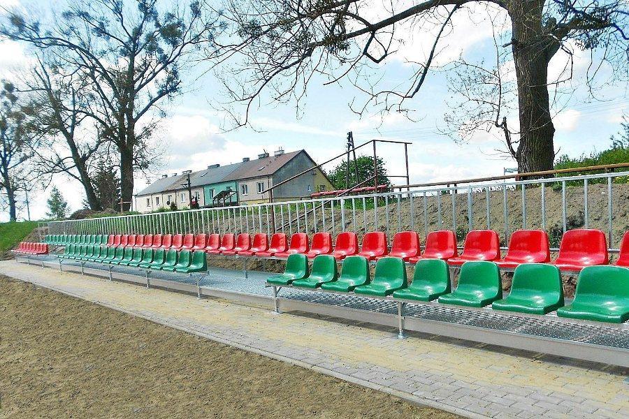 two-row metal portable bleachers available with different types of chairs