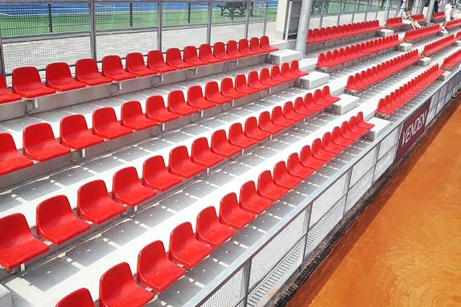 outdoor stadium seating - stadium chairs - field seating        